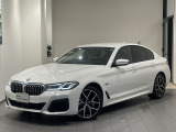 後期モデル BMW正規ディーラー認定中古車保証2年付 弊社下取 禁煙 1オーナ 黒レザーシート 全方位カメラ/センサー パーキングアシスト シートヒーター アクティブクルーズコントロール アップルカープレイ