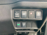 運転席下、各種操作スイッチ