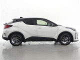C-HR ハイブリッド 1.8 S GR スポーツ 