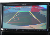 バックカメラで後方確認できます!