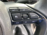 レーダークルーズコントロール(全車速追従機能付)付きです。車速に応じて追従支援してくれるので、ロングドライブも快適です。詳細は販売店スタッフまでおたずねください。