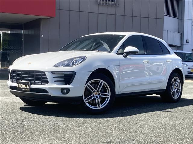 マカン  4WD 修復歴無し