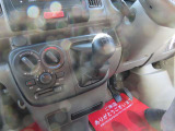 運転席から操作できる各種スイッチもお問い合わせいただければ機能の説明ができますのでお気軽にお問い合わせ下さいね。