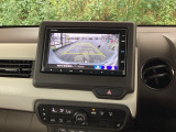 バックモニターにガイド線表示付きなので車庫入れも安心【カメラアングルは3パターンから選べます】知らない道でも安心して楽しくお出かけができます。