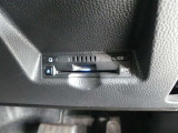 ナビ連動タイプのETC車載機です。ナビゲーションと連動してくれますのでカード未挿入を知らせてくれるなど便利な機能が追加されています。