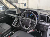 車内の広さを感じさせてくれるだけでなく、広々とした前方視界を確保にも貢献しています。