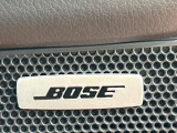 【BOSEサウンドシステム】メーカーオプションの高品位サウンドシステムを搭載。専用のチューニングが施された大小様々なスピーカーから良質なサウンドが奏でられ、臨場感あふれる音響空間を演出します。