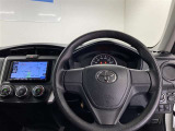 使いやすく運転しやすいレイアウトの運転席周り。