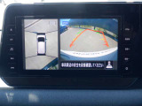 まるで上空から見下ろしているような感じで駐車が楽にできるインテリジェントアラウンドビューモニター!幅寄せが苦手な方でもサイドビューで確認することができますよ♪