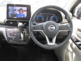 運転席ハンドル廻り