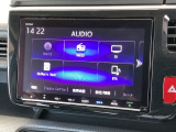 ナビ機能だけでなく、ミュージックサーバー、Bluetooth、フルセグテレビ、DVDとCD再生など、オーディオ機能がついています。