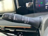 車速連動ワイパーを搭載しております。車のスピードに合わせてワイパーの間隔を自動的に調整します。
