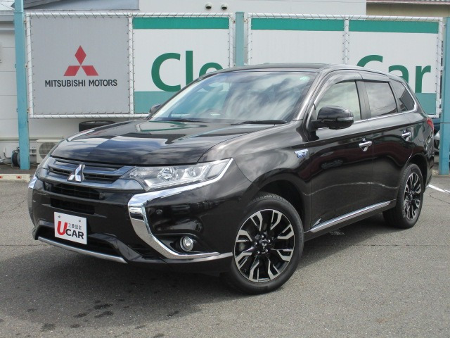 アウトランダーPHEV 2.0 G ナビパッケージ 4WD 