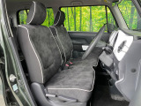 運転席シート廻りは使用感も少なく、良好な状態となっています。丁寧に使われていたことがよくわかりますね。
