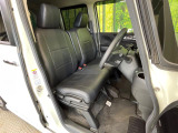 ドライバーによって運転しやすいポジションは異なり、あの車はどうなのか不安なこともありますよね。気になるお車は店頭で乗り込んでご確認いただけます♪
