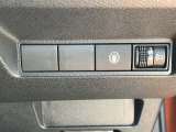気になる車はすぐにお問い合わせください!画面右側の0066から始まる無料ダイヤルからお問い合わせ下さい!専門スタッフがお車のご質問にお答えいたします!