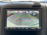 バックモニターが付いて、車庫入れも安心・安全に運転が出来ます。