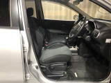 運転席も広々でゆったりとした気分で運転できます☆
