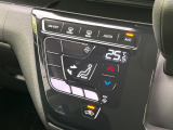 【オートエアコン】一度お好みの温度に設定すれば、車内の温度を検知し風量や温度を自動で調整。暑い…寒い…と何度もスイッチ操作をする必要はありません。快適な車内空間には必須の機能ですね♪