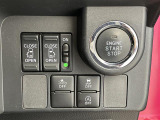 気になる車はすぐにお問い合わせください!画面右側の0066から始まる無料ダイヤルからお問い合わせ下さい!専門スタッフがお車のご質問にお答えいたします!