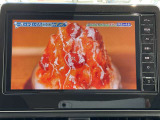 今夜、観たい番組があるのに車に乗っているから見れないよ・・ ご安心ください。TV見れます。しかもフルセグだから画質もきれい!