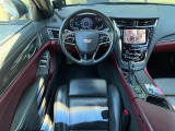 CTS プレミアム 4WD 本革シート