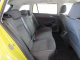 ISOFIX(イソフィックス)基準適合チャイルドシート固定装置!!安心楽々で対応チャイルドシートが取付できます。