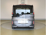 ご納車までの期間ですが、県内のお客様は1、2週間、県外のお客様は2、3週間ほどでご納車が可能となります。但し、お支払いや書類の状況によっては多少の前後もありますので、その際には何卒ご了承下さい。