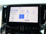 お車選びをお楽しみ頂けるよう、在庫車の展示スペースを十分に確保しております。