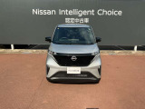 LEDヘッドライトやバンパーには人や物を検知するセンサーがあります