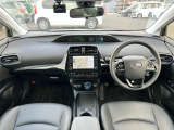 プリウス 1.8 S ツーリングセレクション 4WD 本革シート