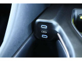 携帯の充電などに便利なUSBポートを装備!車内にあると便利なアイテムのひとつですね