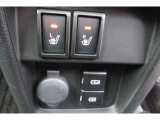 運転席シートには冬に嬉しいシートヒ-タまで装備されてます!