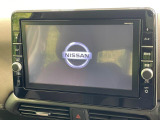 【大画面ナビ】人気の大型9インチナビを装備。存在感のある大画面はインパクト大!ナビ利用時のマップ表示は見やすく、テレビやDVDは臨場感がアップ!いつものドライブがグッと楽しくなります♪