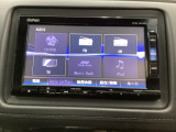 ナビゲーションはフルセグTV対応のGathers純正メモリーナビを搭載しています。Bluetoothオーディオ機能がありますので、スマートフォンなどの音楽も再生できます。