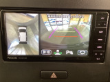 狭い場所での駐車やすれ違いなどでより的確な運転操作に役立つ360°ビューモニターが装備されています。