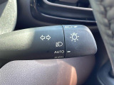 【 オートライト 】オートライトなのでライトの点け忘れを気にすることなく運転が出来ます♪