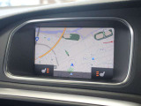 フロントシートは運転席と助手席共にヒーターが装備されています コンソールのスイッチを押すたびに三段階でヒーターの効きを調節できます