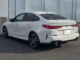この度は弊社認定中古車をご覧いただき誠にありがとうございます。弊社はBMW 正規ディーラーですので遠方のお客様も安心してご購入下さい。ご不明な点がございましたらお気軽にお申し付けください。