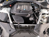 【ご納車前点検】BMW認定中古車は100項目の箇所を徹底的にチェック致します。機械的な箇所や電気系、コンピューターなどをご納車前に点検し、交換基準に達した部品は全て新品に修理返品した後にご納車致します。