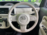 インテリアに合わせたデザインのステアリングは、運転される方のことも考え、運転しやすい形状、大きさです。是非一度、実際に触ってお確かめください。