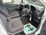 運転席はこんなです。
