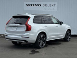 ◆バック/万が一を考え、安全性を重視する方に選ばれているVOLVO車。ドアを開閉するとその重み・厚みに驚くはず