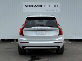 ◆バック/万が一を考え、安全性を重視する方に選ばれているVOLVO車。ドアを開閉するとその重み・厚みに驚くはず
