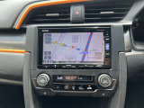 ホンダ純正ギャザーズナビ付き。目的地をセットすれば、あとはナビにおまかせ!初めて行く場所へでも遠い場所へでも安心して運転できます!また、バックカメラ付きなので、駐車が苦手な方でも安心です★★
