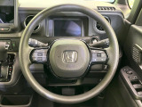 【ステアリングスイッチ】運転中、前方から目線をそらすことなく、オーディオ等の操作が可能な便利機能!安心&快適なドライブを演出してくれます♪