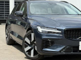 ◆ヘッドライト/VOLVOの代名詞ともいえるTシェイプのライトは、北欧神話のトールハンマーをイメージした意匠です