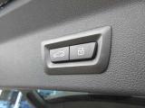 電動リアゲート装備。バンパー下でのキックオープン&クローズ機能も装備です。