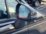 電動格納式リモコンドアミラーを搭載! お車の開閉と同時にミラーも自動で格納されます!
