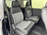 みなさまのお車選びのお手伝いをさせてください!スタッフ一同心よりご来店、お問い合わせをお待ちしております!